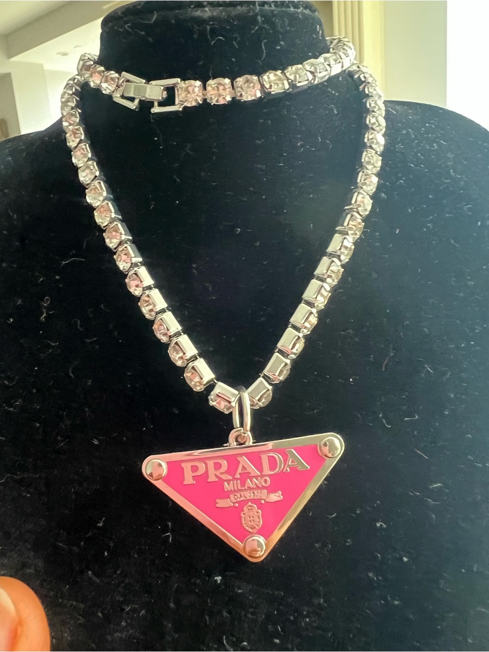 Pink Fashion unbranded Triangle Logo Pendant Necklace 22 inch